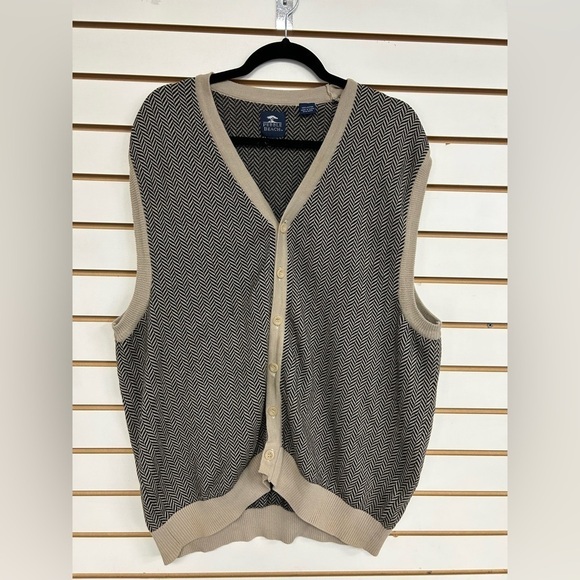 Pebble Beach Herringbone V-Neck Sweater Vest Knit Button Front. Size XL - Picture 2 of 5